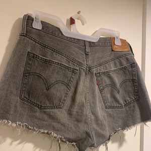 Premium levis denim shorts size 29